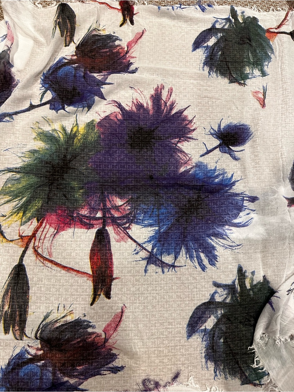 74x33” Made in Italy Floral Multicolor Lightweight scarf
